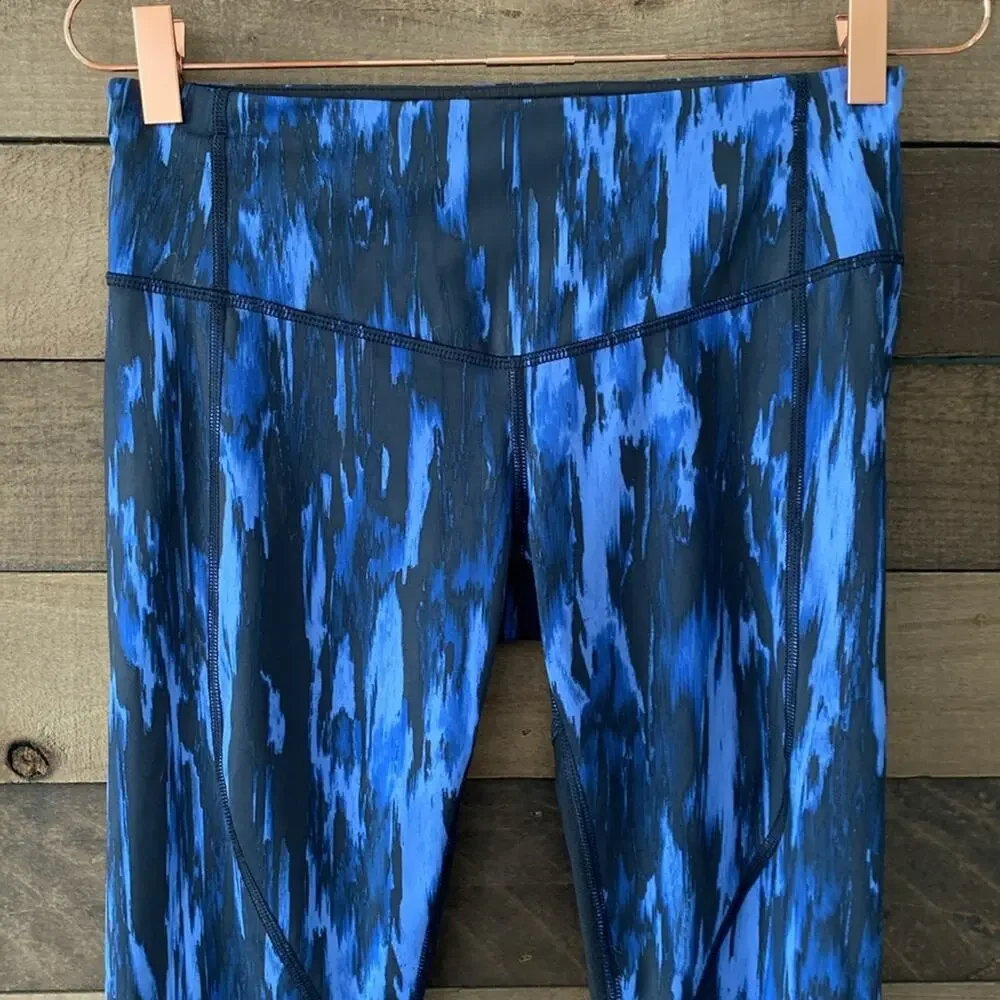 Lululemon Pace Rival Crop *Full-On Luxtreme Painted Animal Sprinkler Black